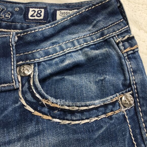 Miss Me Classic Bootcut Denim Jeans Size 28 x 32.5" - Picture 9 of 16